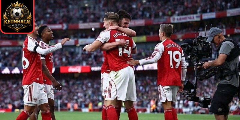Lịch sử bóng đá và những đội từng tiến gần “cú ăn 4”