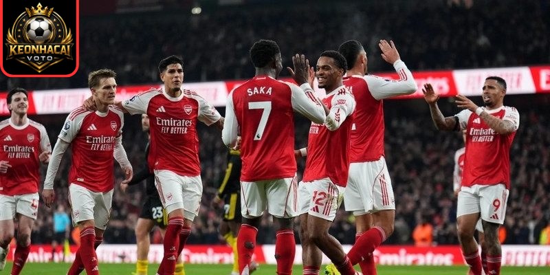 Arsenal và Man City cùng hướng tới “cú ăn 4” lịch sử