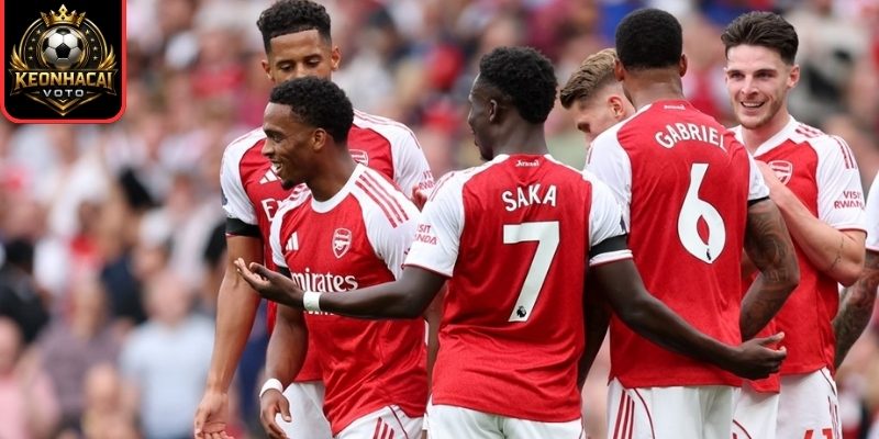 Hàng thủ thép trở thành sức mạnh của Arsenal